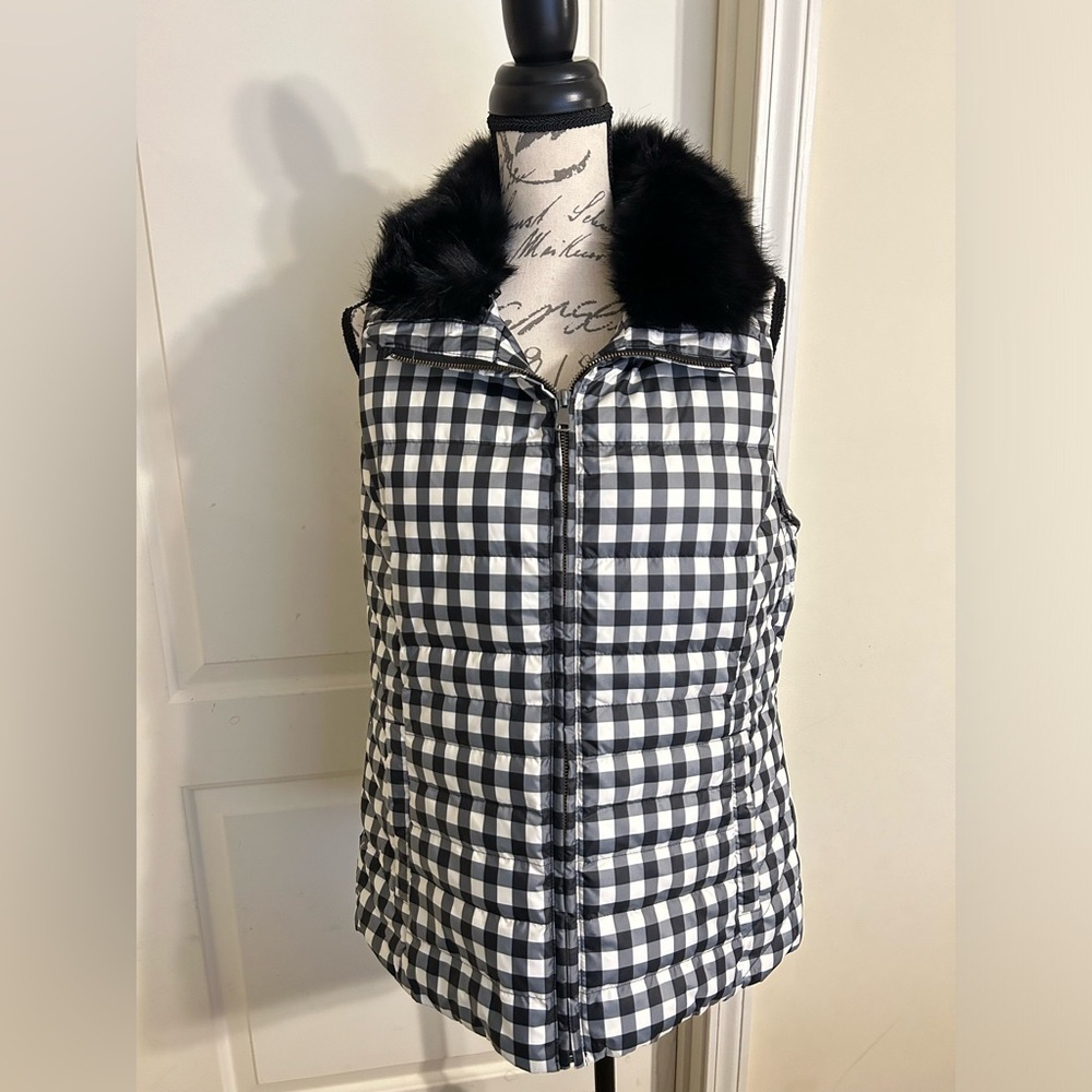 Talbots down puffer vest with faux fur collar